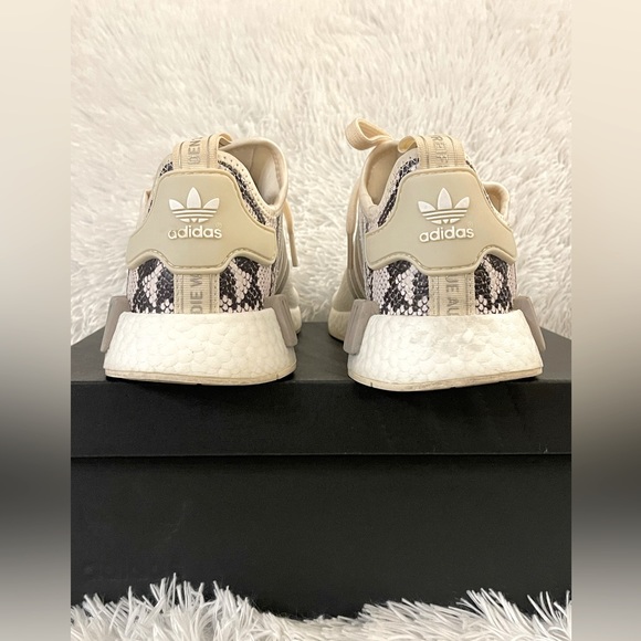 ADIDAS womens nmd r1 snakekin - Picture 5 of 8